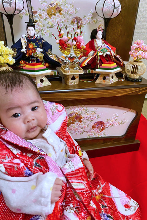 ０歳児の時の雛祭りの雛人形