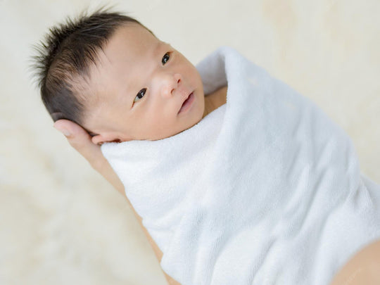 新米ママの不安？ 生後2ヶ月3ヶ月育児｜予防接種4本同時は安全？首すわり遅いと心配