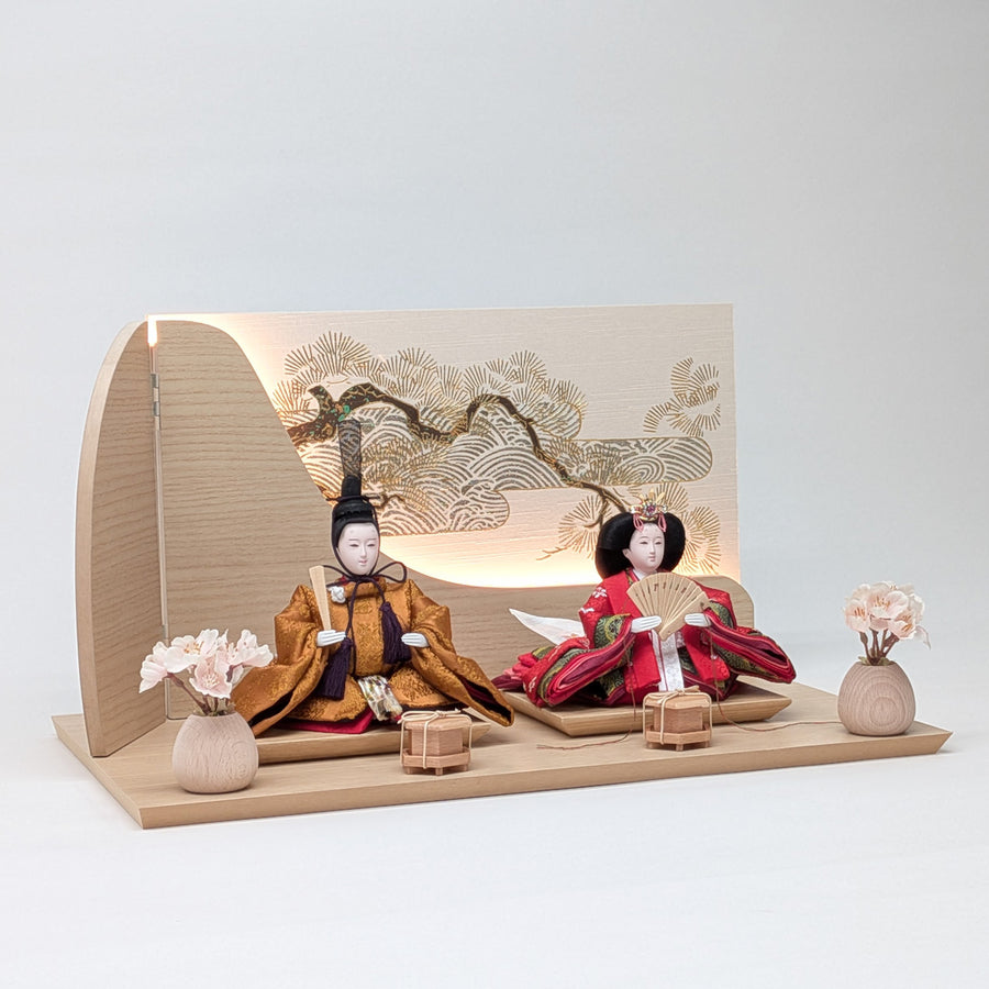 みんなに自慢したい雛人形