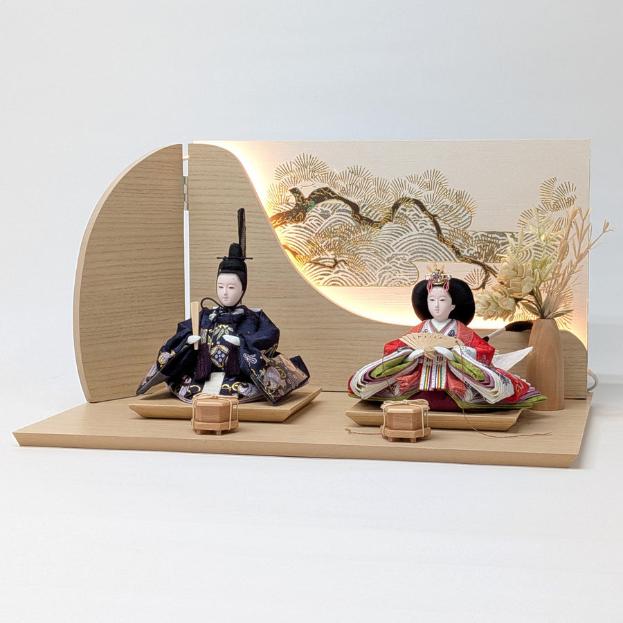 コンパクトにしまえるお雛さん