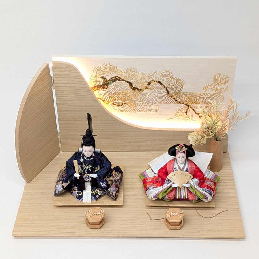 伝統とモダンの融合のお雛様