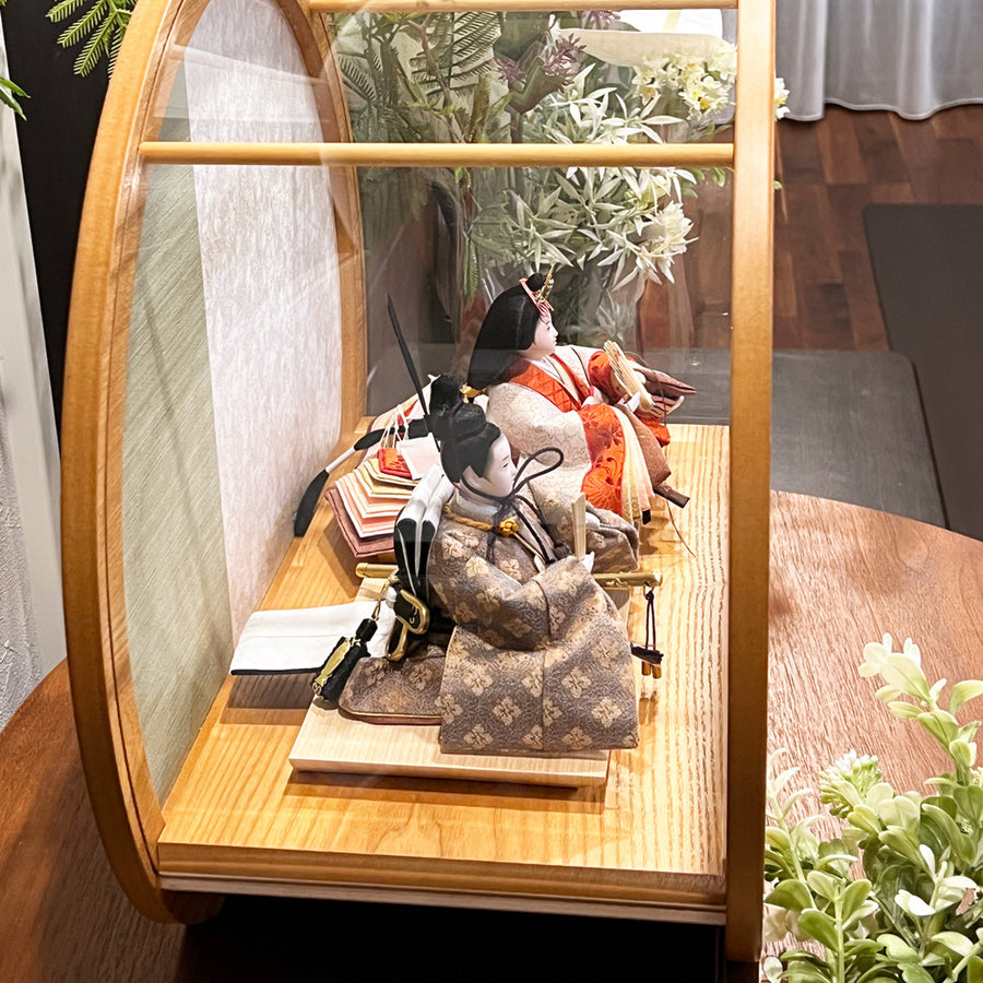 ケース入りしの雛