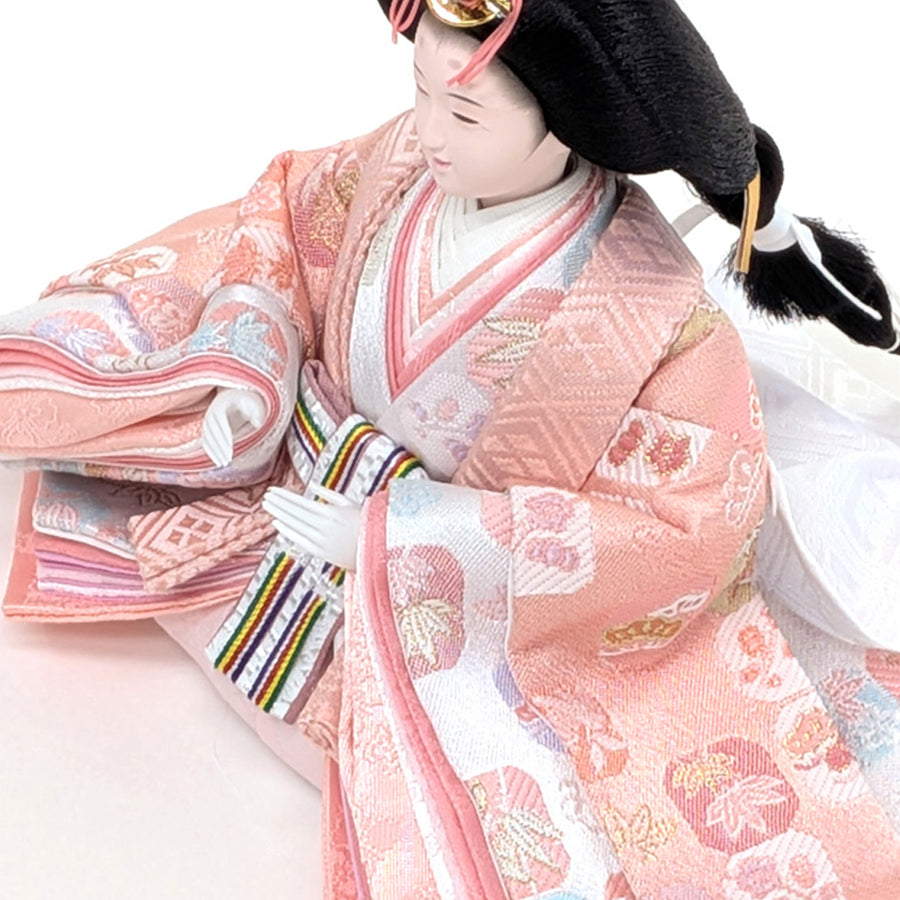 優しいお顔のお雛様