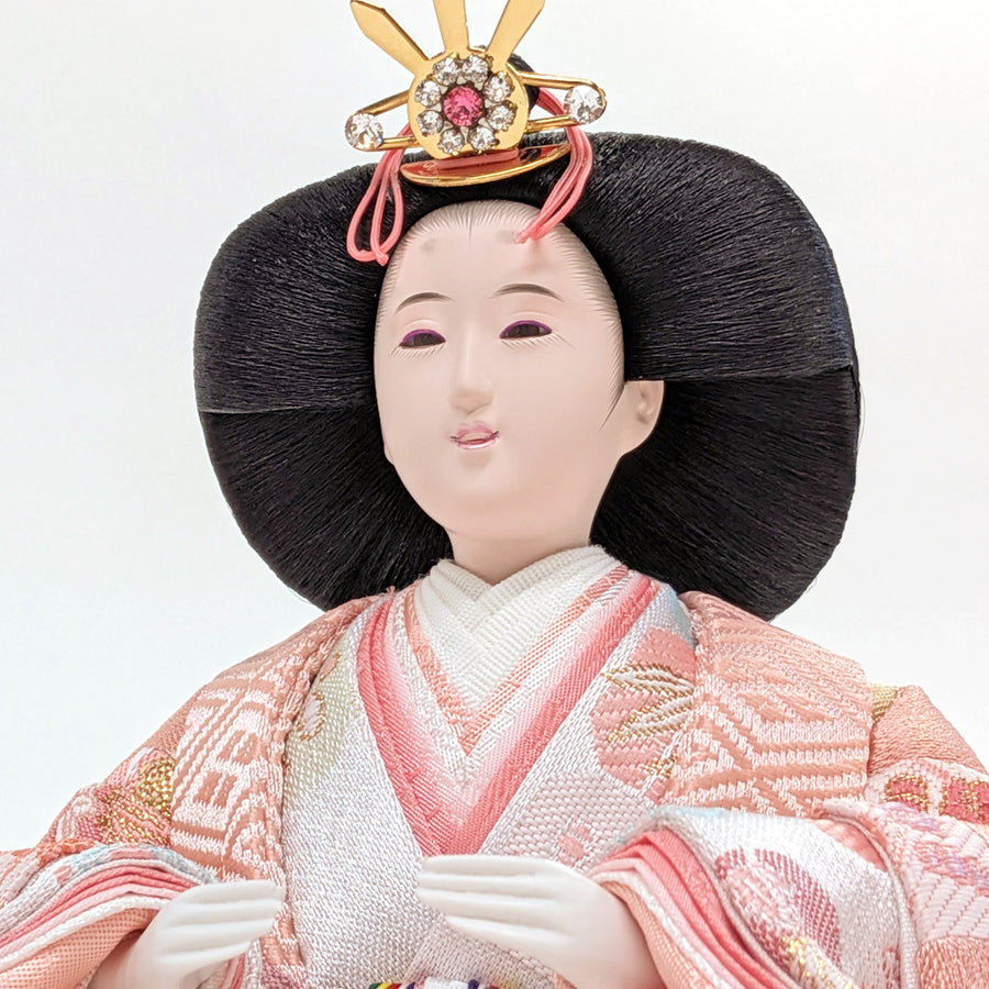 お顔が美しいお雛様