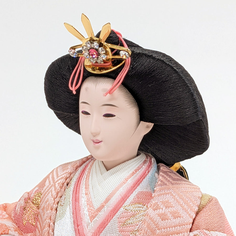 美しいお顔の雛人形