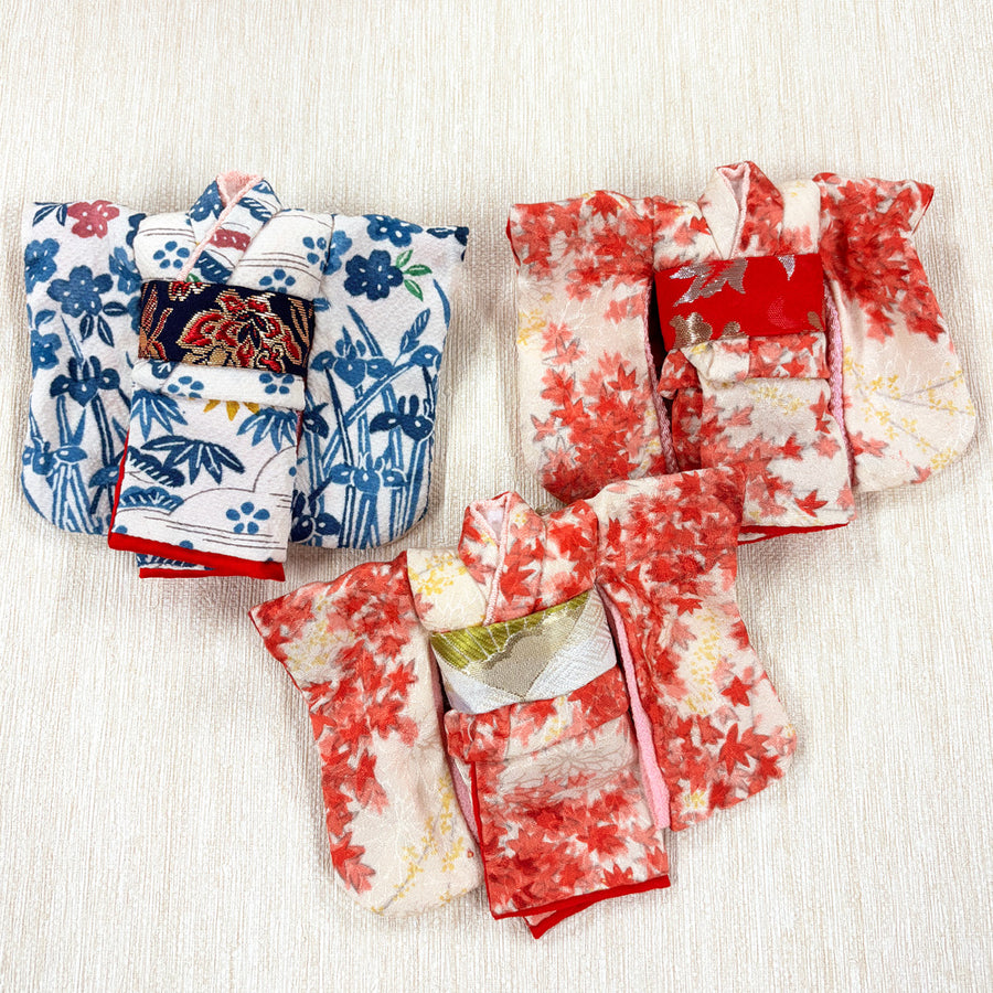 B-023正絹 着物｜つるし雛部材｜ 商材人気 ｜商品 ｜観光客 ｜ランキング 売れ筋 ｜日用品 ｜外国人 買い物 ｜日本製 和雑貨 お土産
