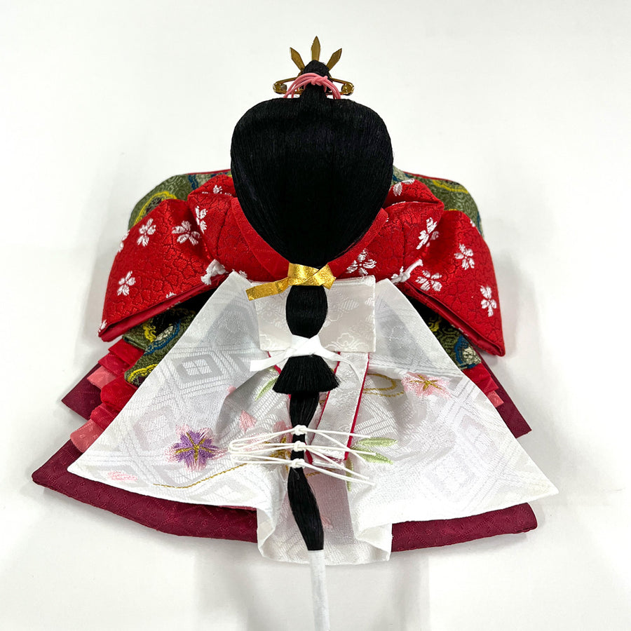 赤い着物めぐ雛