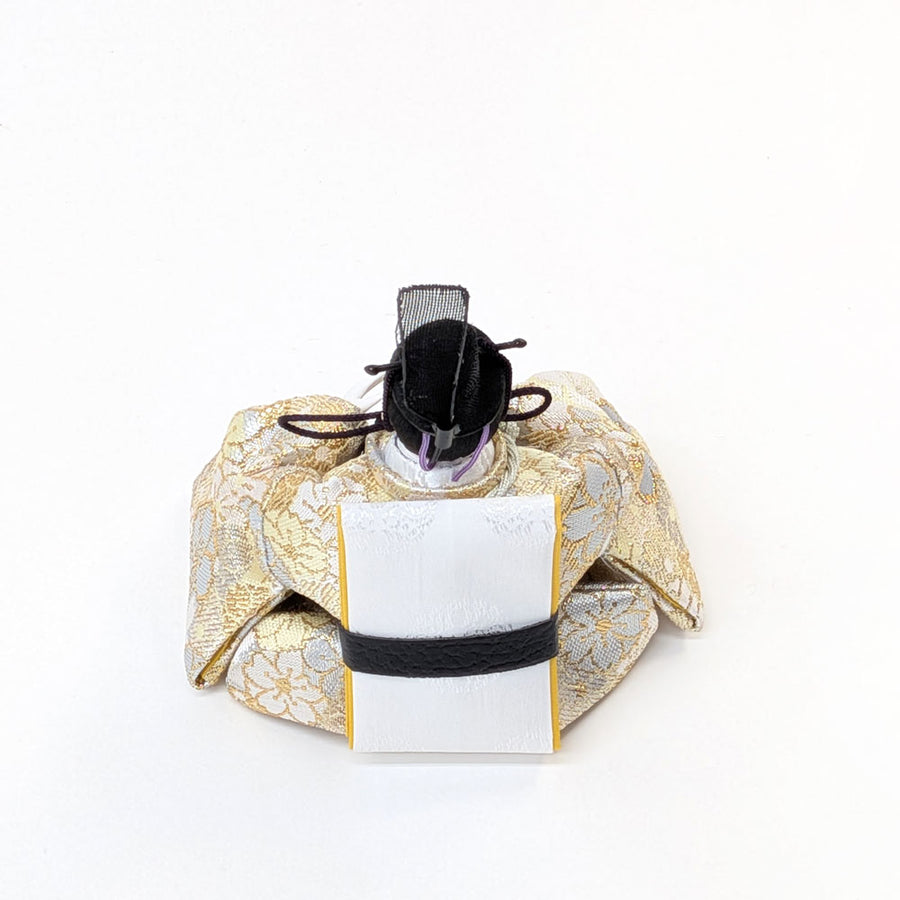 落ち着いた雰囲気の雛人形