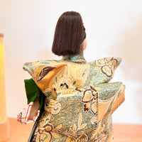 日本の伝統工芸品｜侍（さむらい）着物人形 – 精密な石膏の手作り顔と