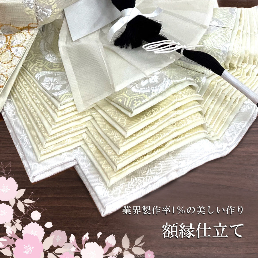 額縁仕立てのお雛様