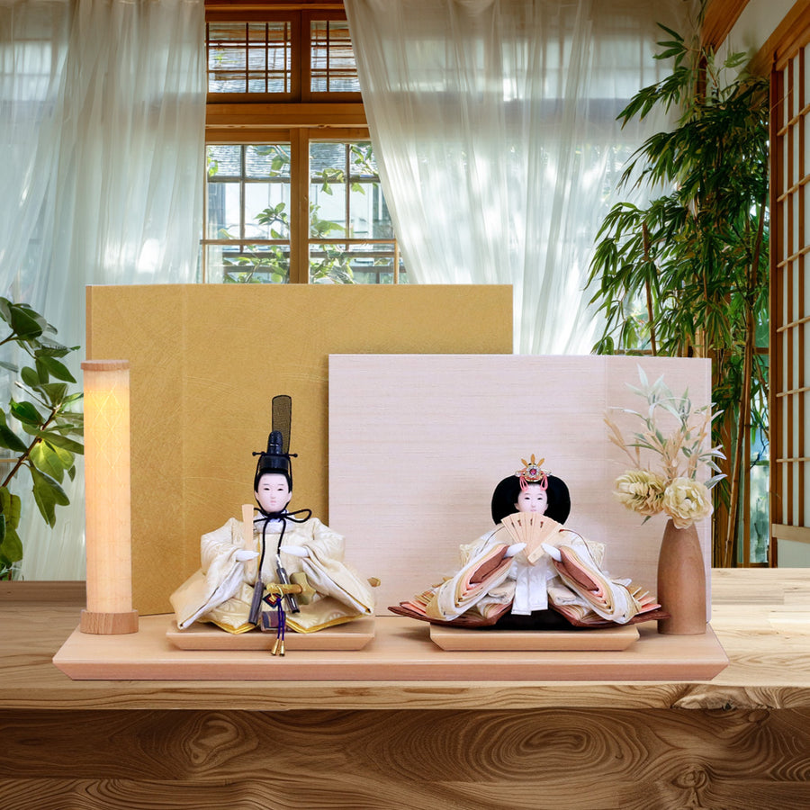 娘の笑顔が楽しみ 黄色という同一系色の雛人形【Flower Girl うい雛