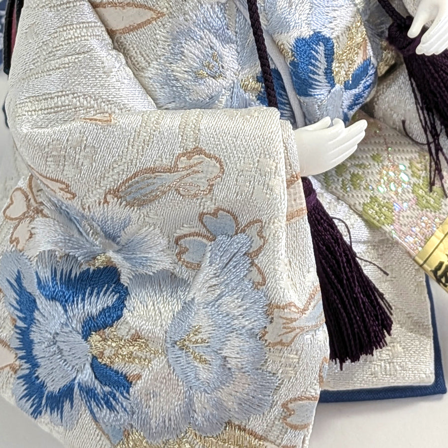刺繍が綺麗な着物